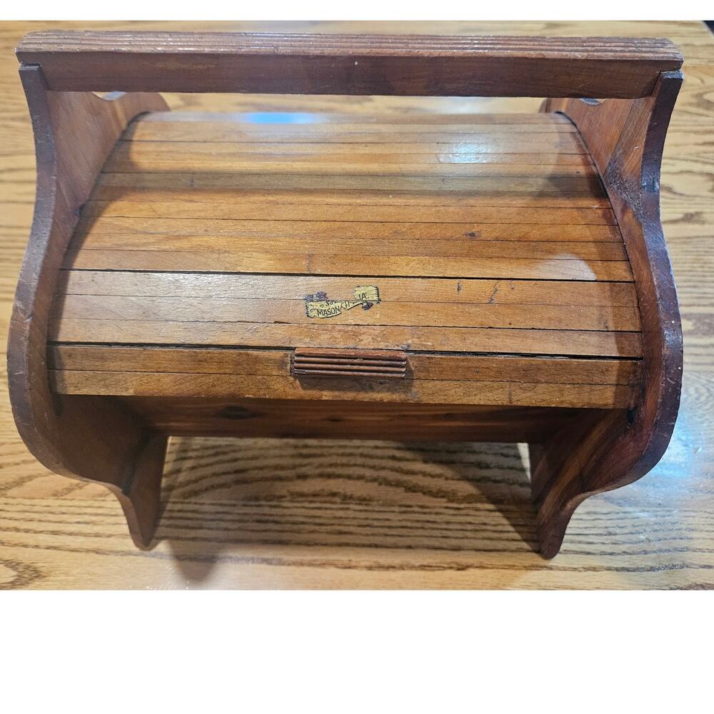 Vintage 1940s Cedar Sewing Box accordion lid